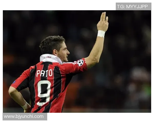 1992年足球明星的辉煌岁月与传奇故事回顾 1992年足球明星的辉煌岁月与传奇故事回顾