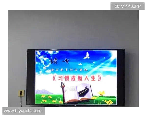 刘娜独家揭秘足球技巧与心得分享助你提升球技与战术理解 刘娜独家揭秘足球技巧与心得分享助你提升球技与战术理解