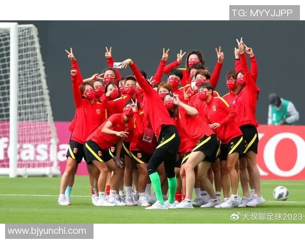 女足球蛋糕的甜蜜庆典:为女足梦想添上一层美味的祝福 女足球蛋糕的甜蜜庆典:为女足梦想添上一层美味的祝福