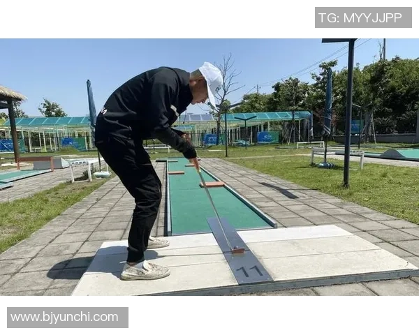 武汉羽毛球队防守策略揭秘：深度解析羽毛球比赛中的防守艺术与技巧