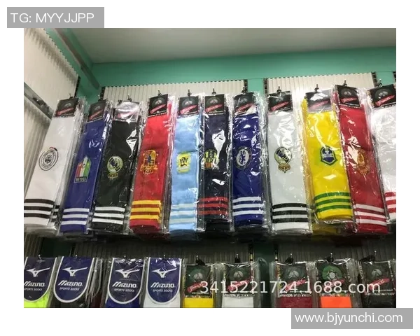 足球装备选购指南:挑选适合你的高性能球袜技巧与推荐